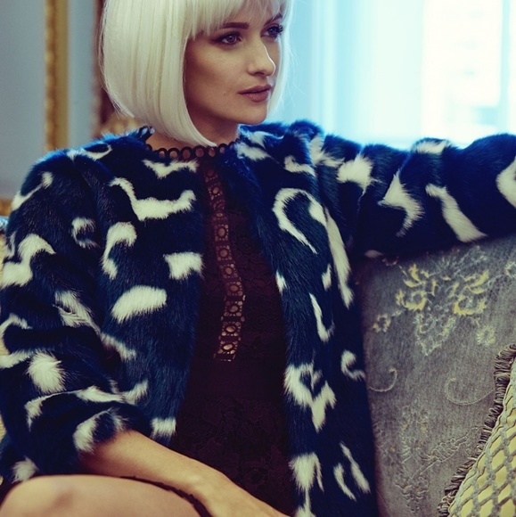 🍒NWT🍒 TED BAKER MARBLE FAUX FUR JACKET - Picture 3 of 10